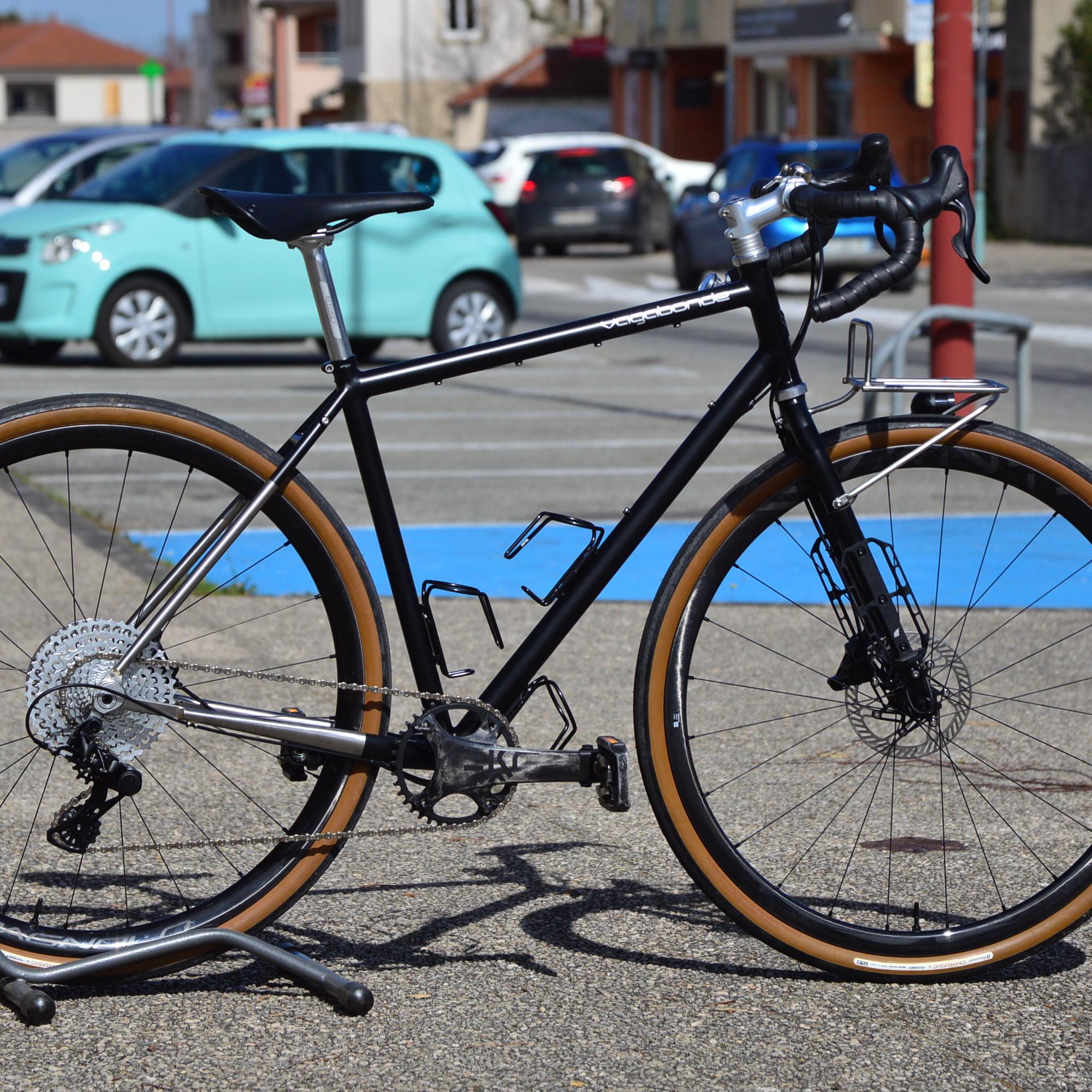 V716 Paris Roubaix Gravel